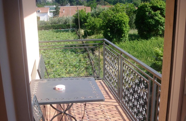 Homerez - Appartement 7 km away from the beach for 6 ppl. at Villanova d'Albenga