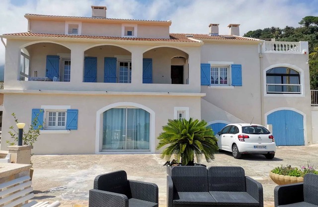 Homerez - Apt with view in Bastia.