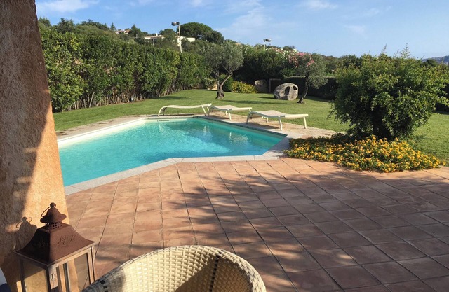 Homerez - Enchanting Villa in Palau with Private Pool