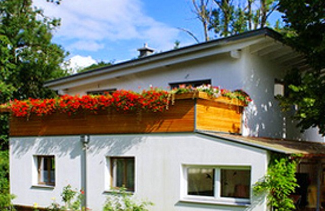 Homerez - Nice house with garden and terrace & Wifi
