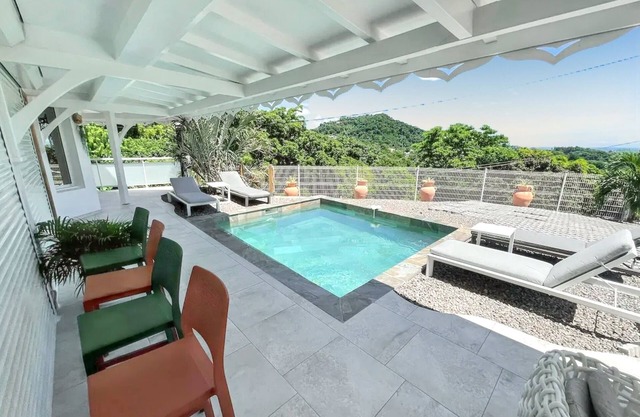 Homerez - Spacious Villa in Le François + Private Pool