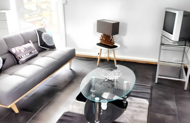 Homerez - Studio in Baillif with sea view