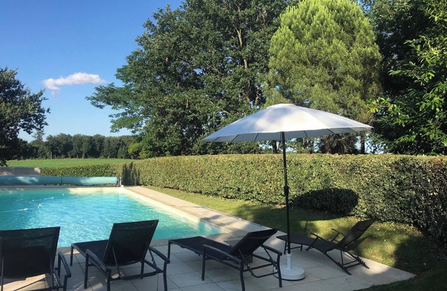 Homerez - Villa in Dunes, pool