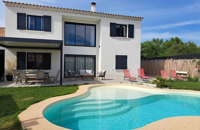 Homerez - Villa in Fontvieille