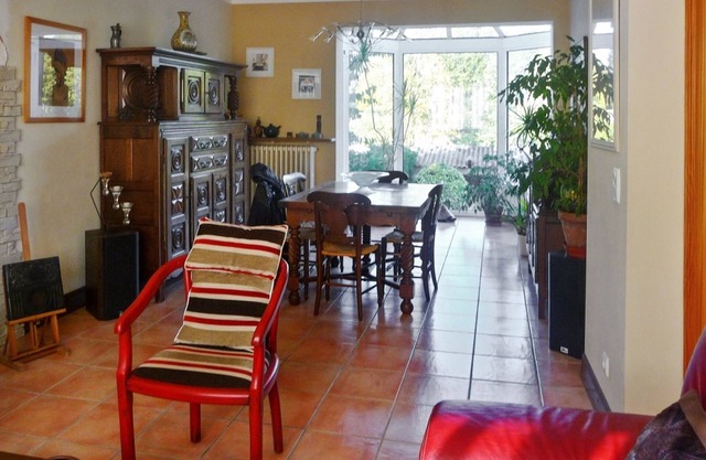 Homerez - Welcoming House in Lanester - Comfort and Space for 6