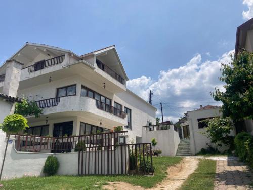 Honey Home by KOSTOSKI INN