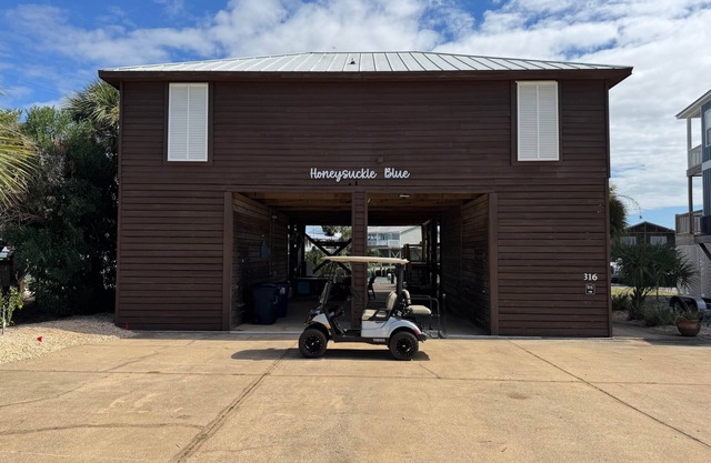 Honeysuckle Blue with Golf Cart!