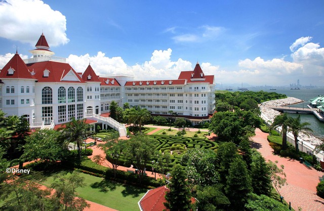 Hong Kong Disneyland Hotel