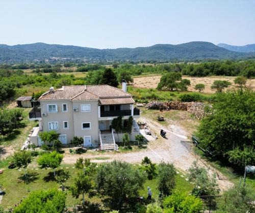 Horizon's Harvest House