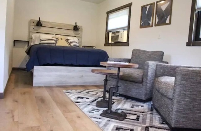 Horse Creek Resort - Cabin 4