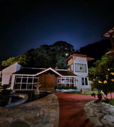 Hospedaria Flor do Trovão