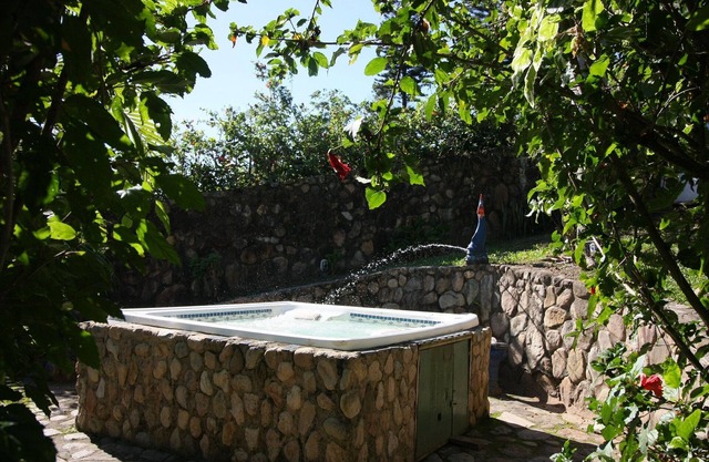 Hospedaria Noite Lunar - Praia do Rosa - SC