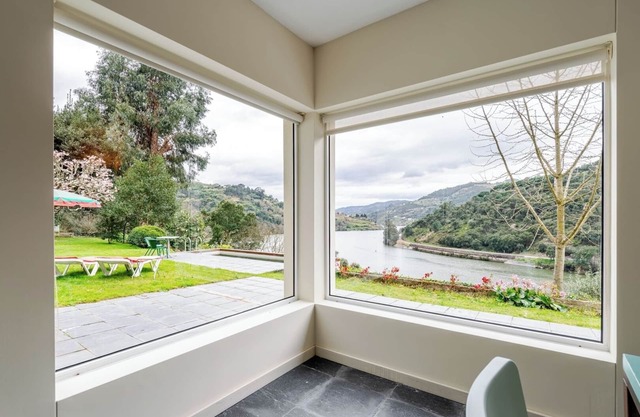 HostWise – Riverside Retreat w/Infinity Pool