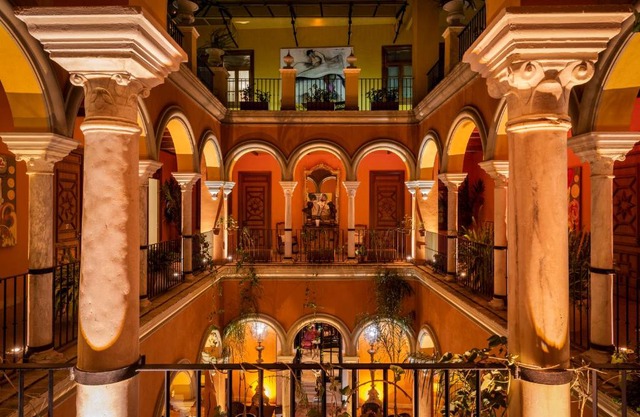 Hotel Casa Del Poeta