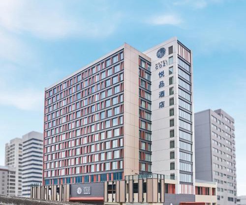 Hotel COZi Resort Tuen Mun