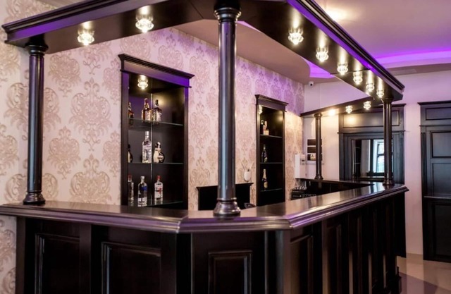 Hotel Extravagance