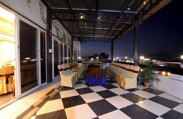 Hotel Gateway Grandeur