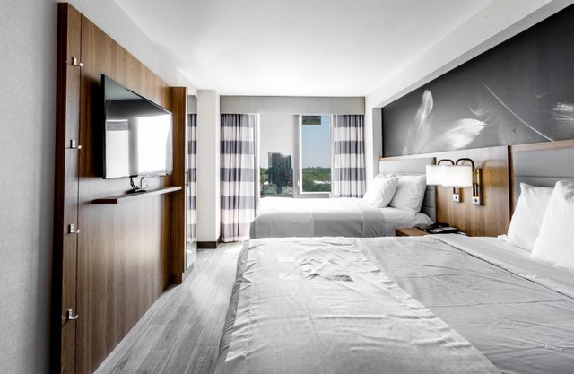 Hotel Ninety Five - JFK Airport