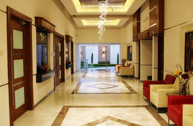 Hotel Paradise Inn