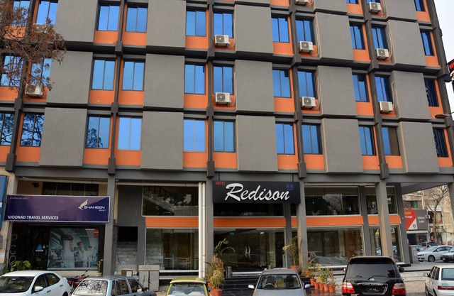 Hotel Redison Blue Area