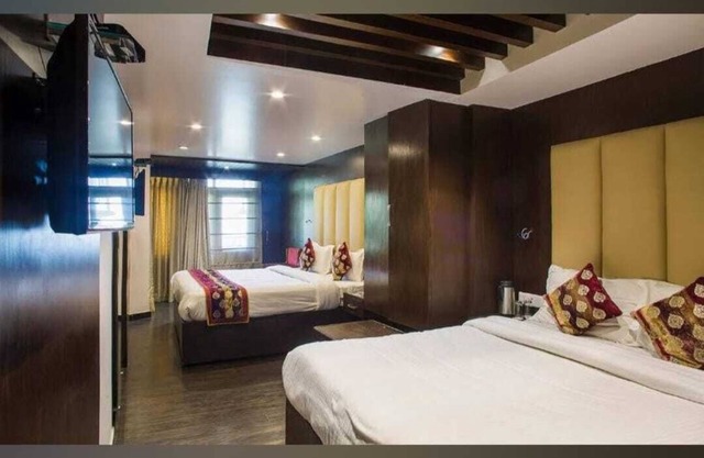 HOTEL SHIWALIK REGENCY