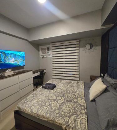 Hotel Style Studio with Pool View & Fast Wi-Fi 4pax