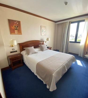 Hotel Villa De Almazan