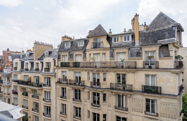 HotelHome Paris 16