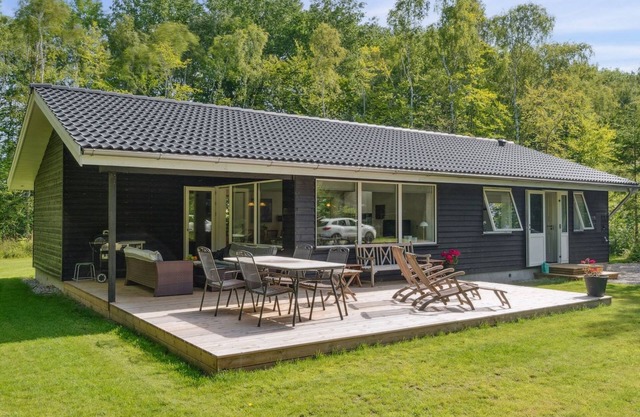 "Hotherus" - from the sea by Interhome