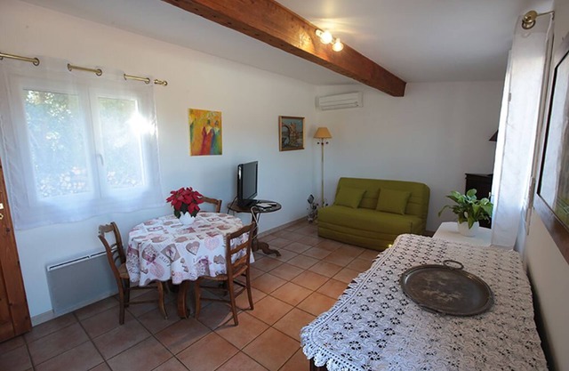 HOUSE 4 PERS. QUIET POOL COMFORT