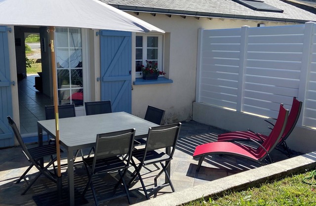 House 600 m from the sea, Sarzeau, between Ocean and Gulf of Morbihan, 6 people.