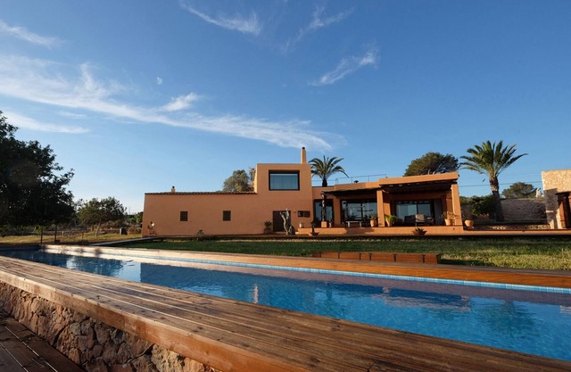 House House-Villa with pool, overlooking Ibiza, fields with olive and private forest