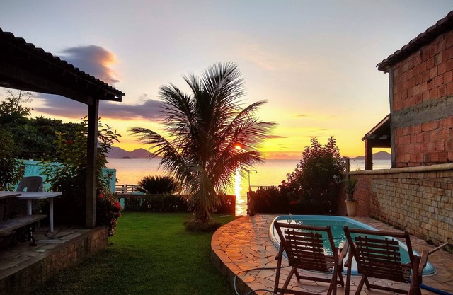 House in front of the sea with a beautiful sunrise, deck for good fishing With WI-