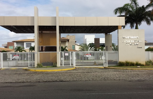 House in gated community, near the beach. Great for kids