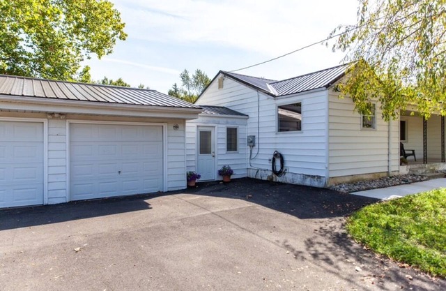 House on 3 acres near Fair Hill Nature Park. Close to Pa, and De.