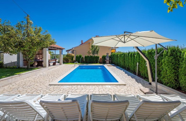 House Semy with private pool