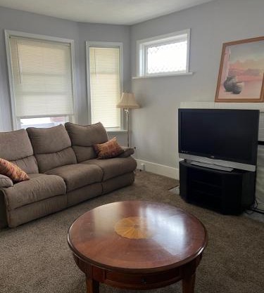 House w Separate 4 Private Bedrooms