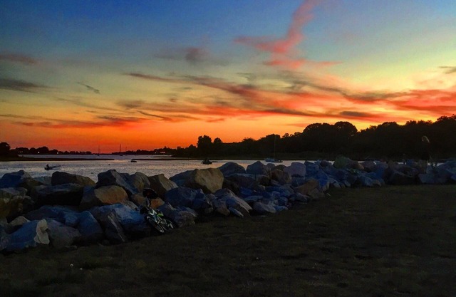 House w/Waterviews in Private and Safe Beachfront Community