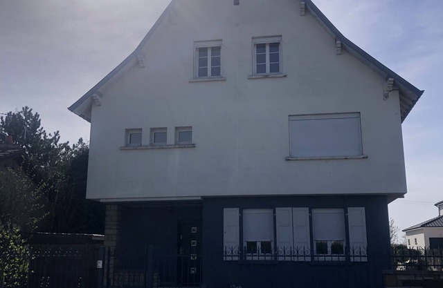 House with heated pool and games room