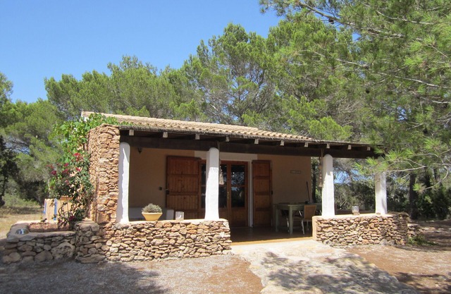 House with pool in Cap de Barbaria, to enjoy the tranquility of the island!