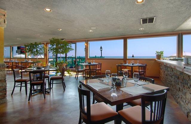 Howard Johnson Plaza Hotel by Wyndham Ocean City Oceanfront