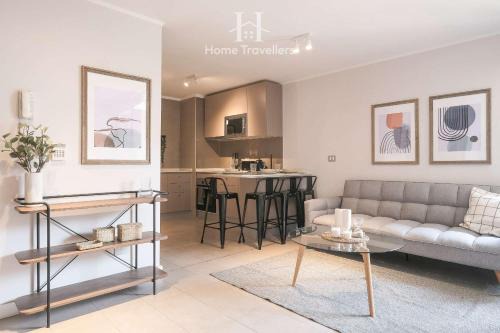 HT Calido Estudio frente al Mall Plaza Egana