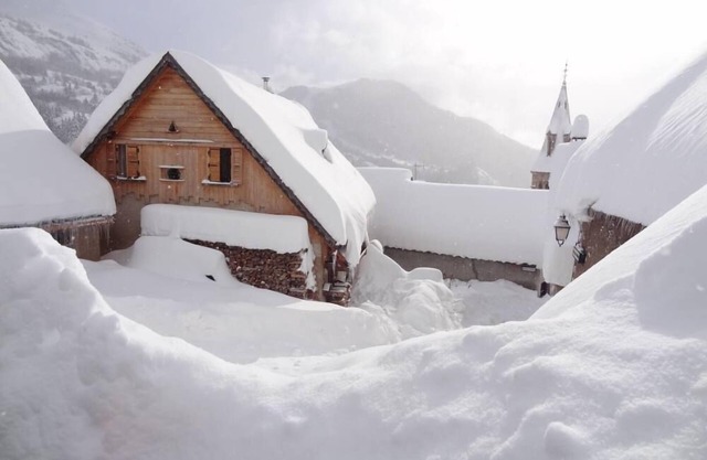 Huez En Oisans: Complitly renovated Apartment for 6 people.