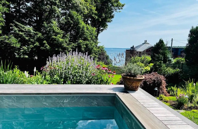 Huge Ocean Front Retreat with Pool/Hot Tub 3 minutes from the beach