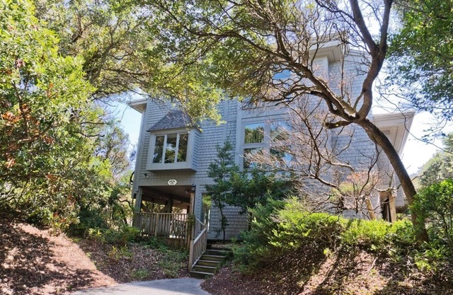 Hunt For The Best, Oceanfront House in Pine Knoll Shores, NC!