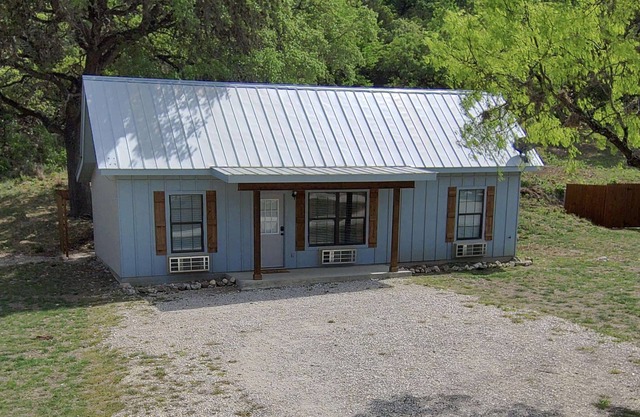 Hunter's Ridge Cabins - 5