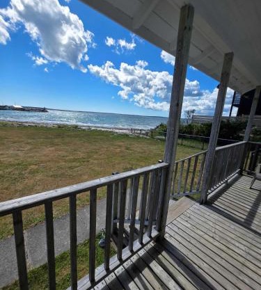 Hunts Point 2-Bed Coastal Retreat - Cottage # 9