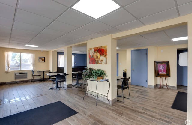 I-80 Inn & Suites
