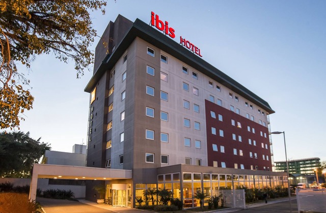 Ibis Canoas Shopping