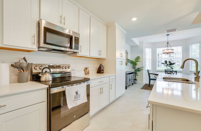 Ibis Landing Golf Club On-Site: Condo w/Porch!